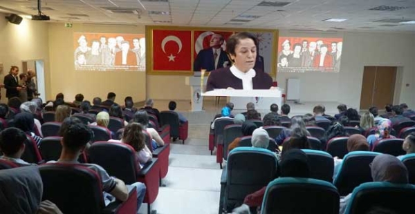 YAÜ HEMŞİRELER GÜNÜNÜ KUTLANDI