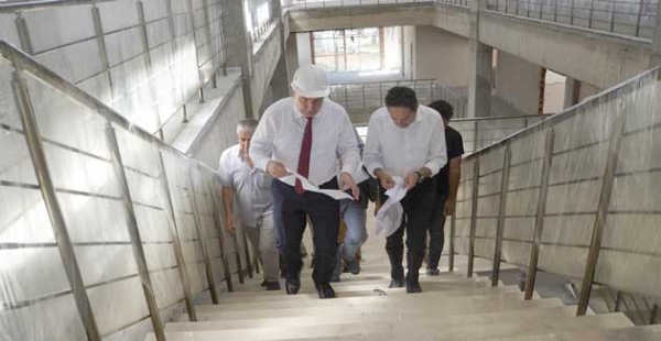 YAÜ TIP FAKÜLTESİ İNŞAATI DEVAM EDİYOR